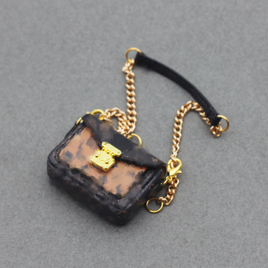 vl mail crossbody bag