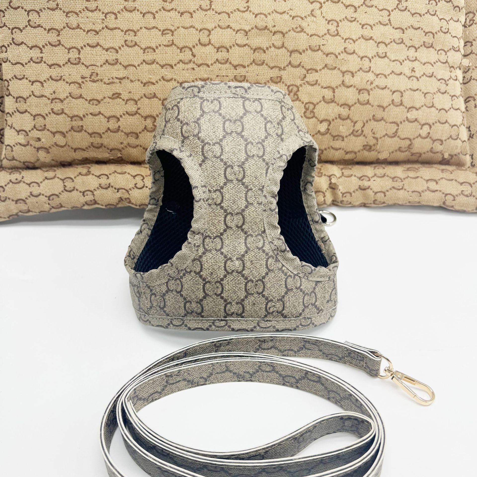 New Pet Dog Cat Fa Dou Tow Rope Trendy Vest Leather Chest Back Set Trendy Pattern Letters