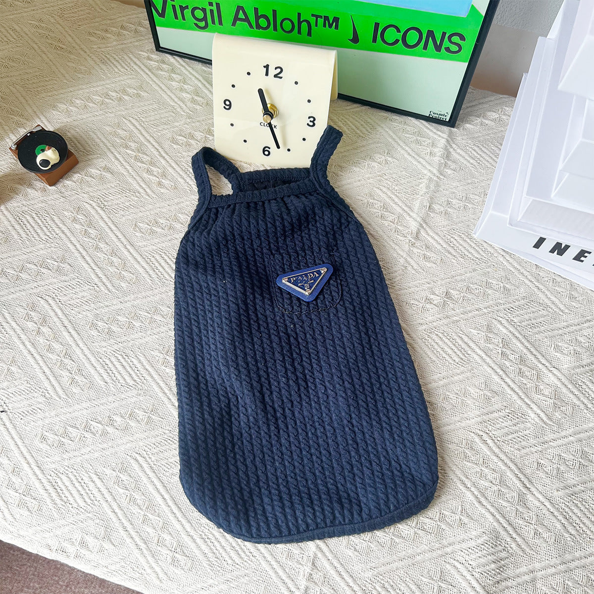 Summer pet dog clothes camisole thin breathable small and medium-sized dogs two-legged pet cat clothes supplies wholesale