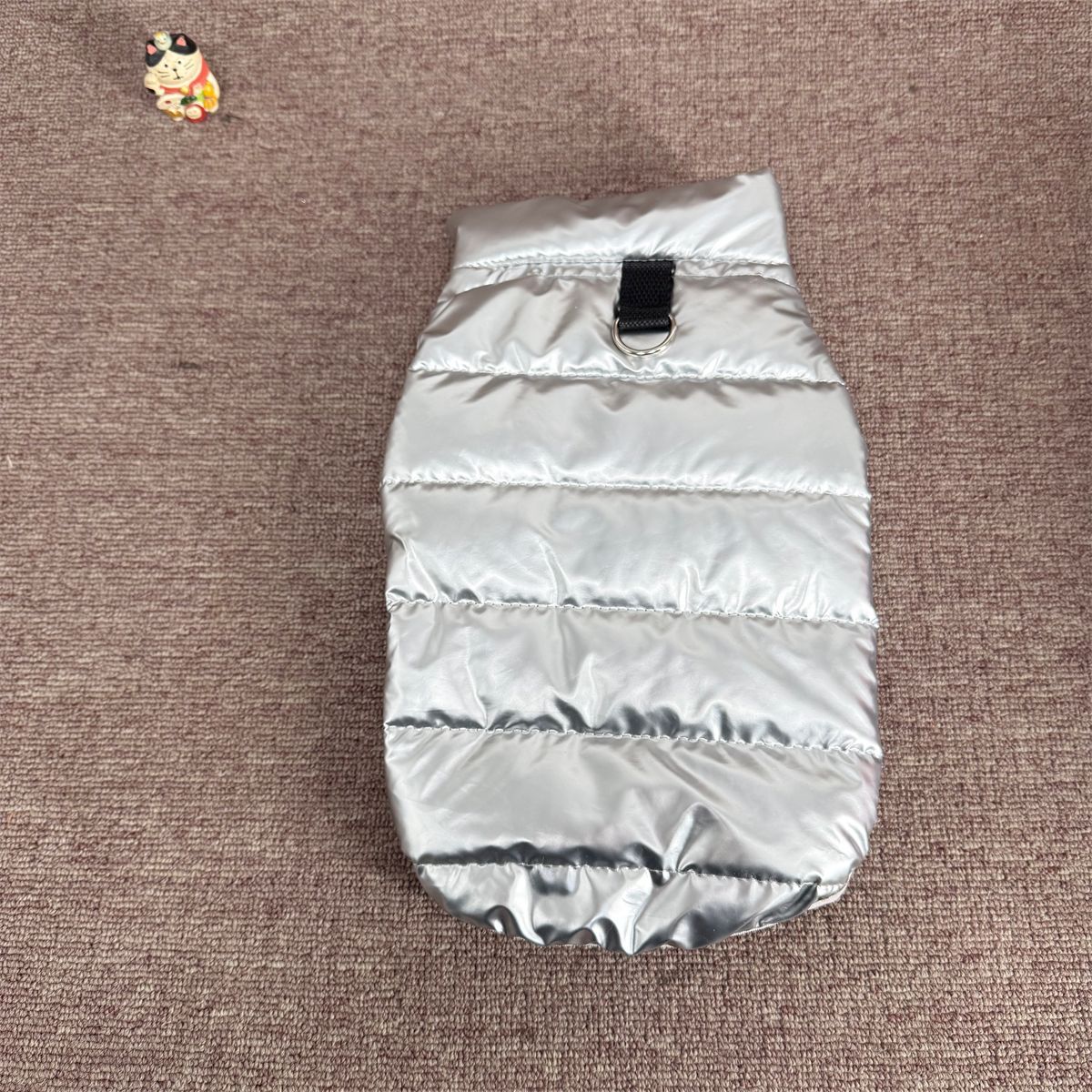 Winter pet dog cotton coat, warm dog clothes, winter clothing, small dog glossy pet cotton jacket, new cotton coat, winter
